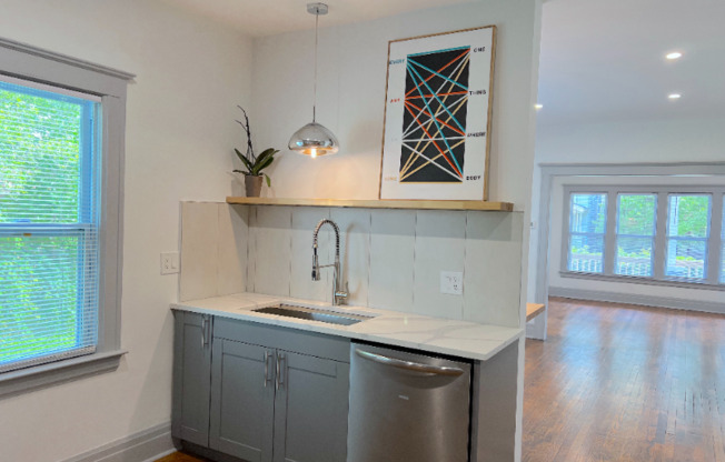 3761 MAXWELL
