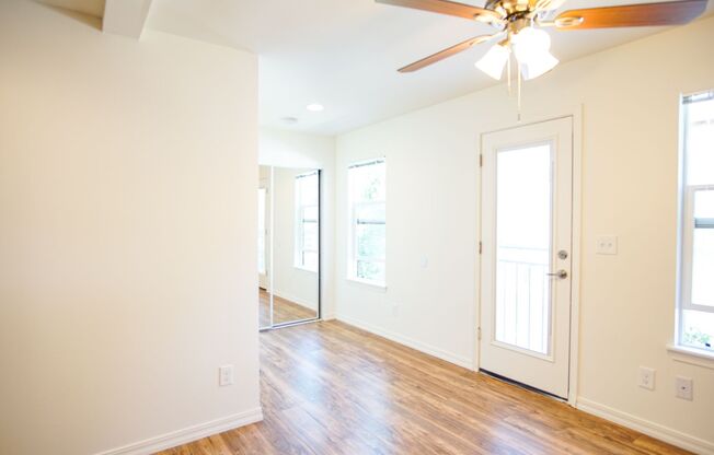 Studio, 1 bath, 276 sqft, $1,025, Unit 5607-202