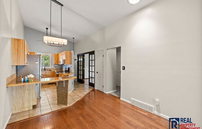 Beautiful 4 Bed 2 Bath Townhome in Central Fort Collins!