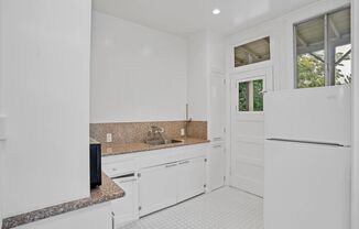 1 bed, 1 bath, $2,250