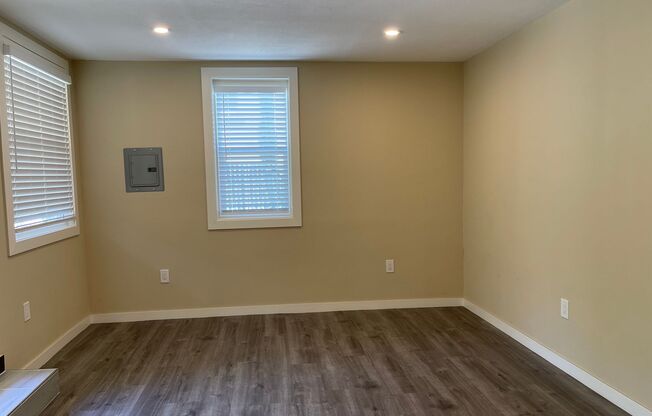 B Street - 1279/1281