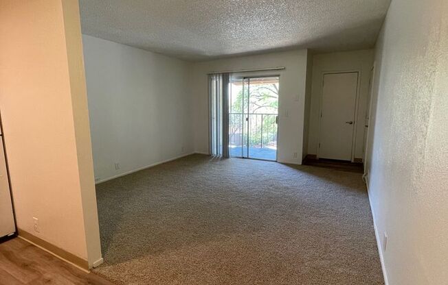 2 beds, 1 bath, 750 sqft, $1,099, Unit 18