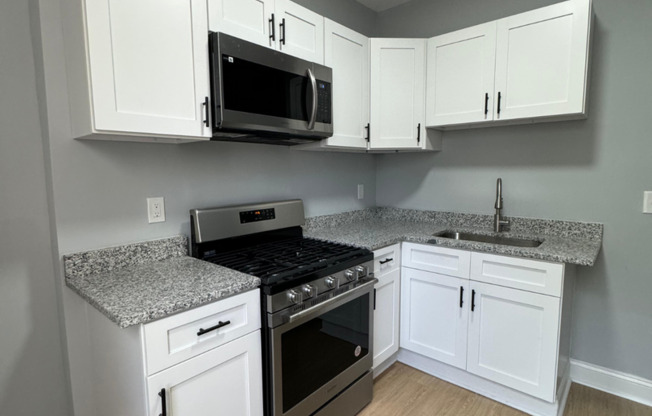 Newly Renovated 3BD/1.5BA townhome in Baltimore!