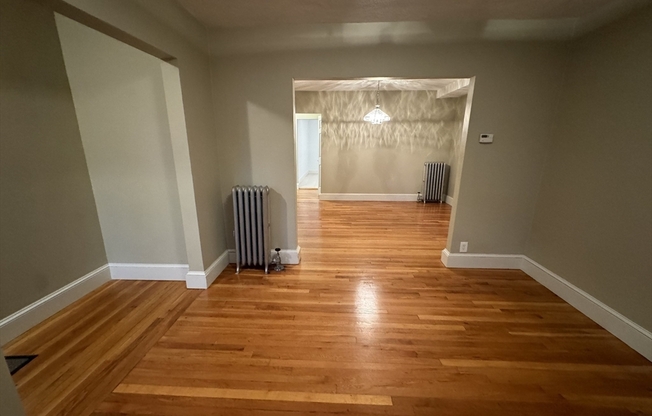 2 beds, 1 bath, 1,100 sqft, $2,600, Unit 1