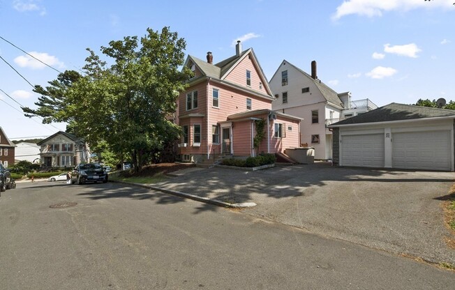 28 WYOMING AVE