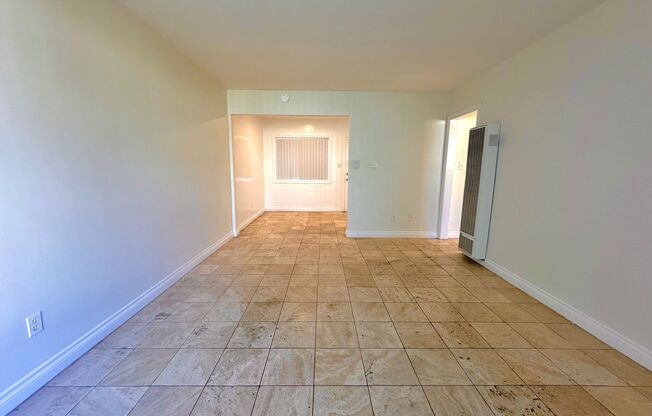 1 bed, 1 bath, 648 sqft, $1,895, Unit I