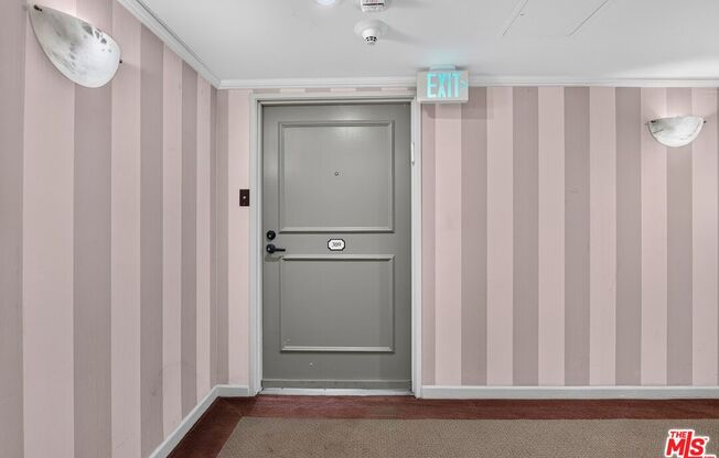 3 beds, 4 baths, 2,426 sqft, $6,995, Unit 309