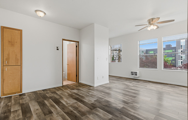 Studio, 1 bath, 400 sqft, $1,150, Unit C05