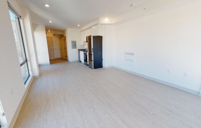 Studio, 1 bath, 415 sqft, $2,740, Unit 345 6th St, Unit 709