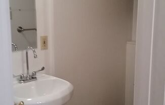 Super cute 1 bedroom apartment on the South Side Flats!