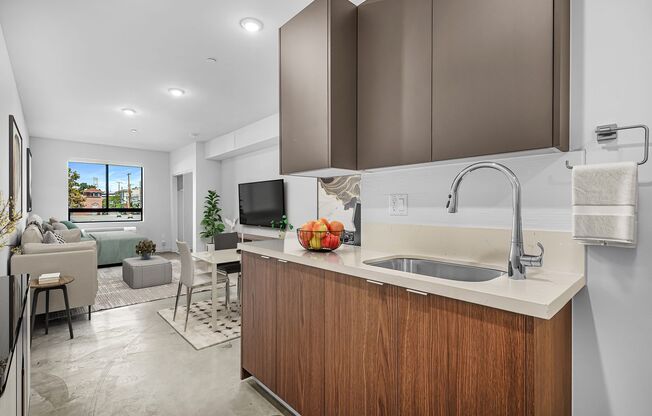 Studio, 1 bath, 430 sqft, $1,695, Unit 414