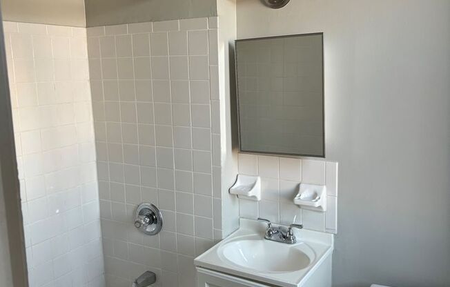 Studio, 1 bath, $1,525