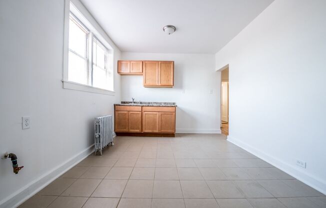 6705 S Michigan