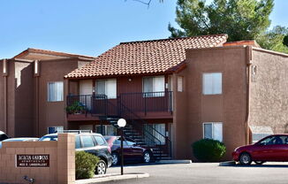 402 E Limberlost Drive