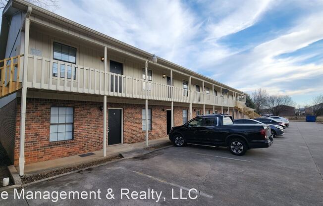 4419 Bonnell Dr.