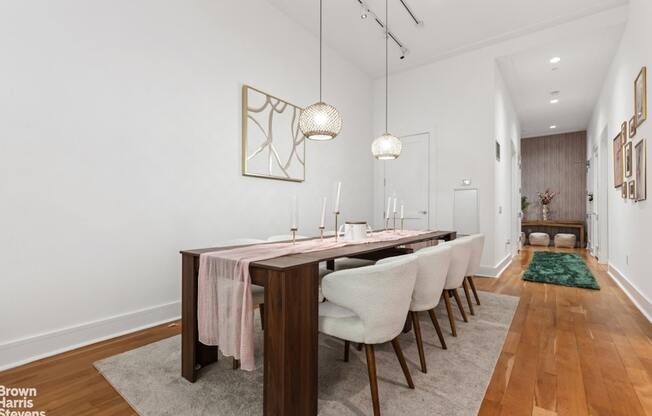 426 W 58 ST