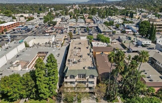 4348 MAMMOTH AVE