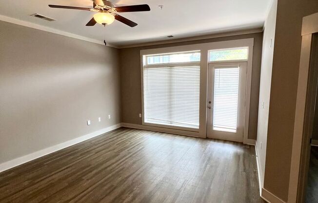 1 bed, 1 bath, 798 sqft, $905, Unit 101