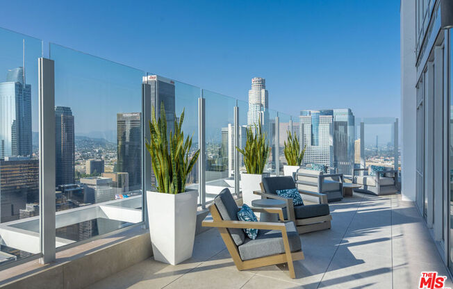6 beds, 9.5 baths, 19,313 sqft, $80,000, Unit PH
