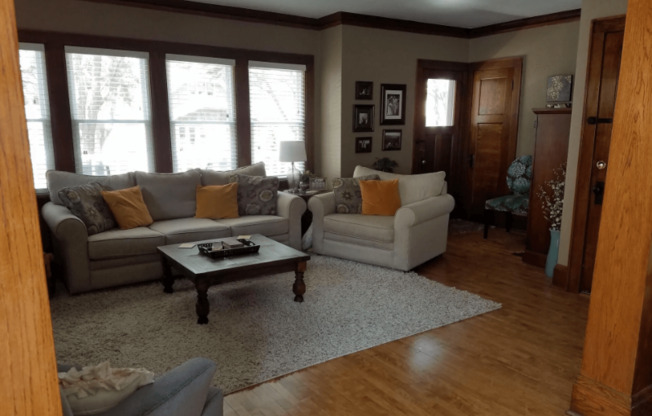 2352 N 65 ST