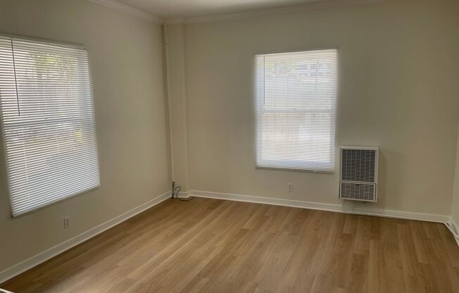 Studio, 1 bath, $1,350