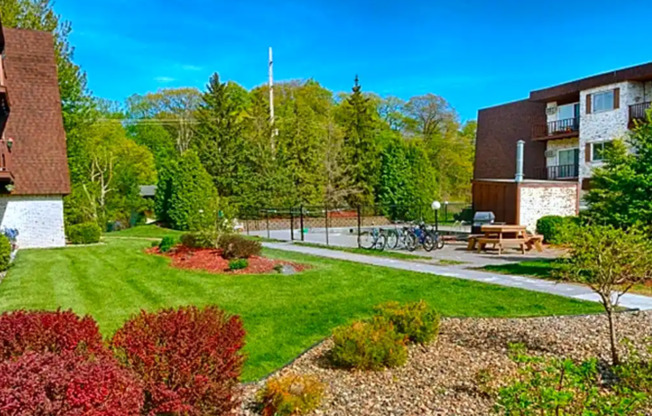 Lakecrest Village (1 of 2)