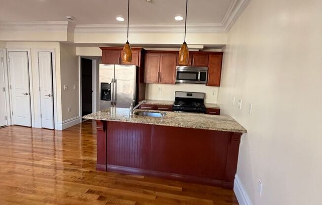 Surmount Commons: Elevate Your Lifestyle in Weehawken's Premier Luxury Residence!