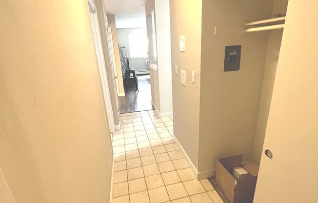 1 bed, 1 bath, $1,195, Unit 111