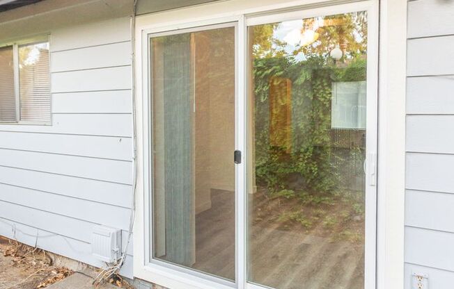2 beds, 2 baths, 1,092 sqft, $1,899, Unit 46