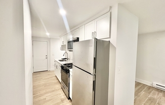 2 beds, 1 bath, 900 sqft, $2,600, Unit BR