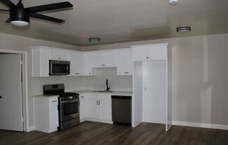 1 bed, 1 bath, $1,695, Unit 7