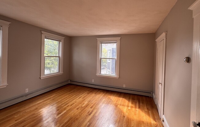 17 FARRAGUT AVE