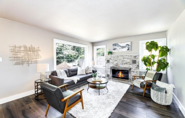 1025 S 112 ST