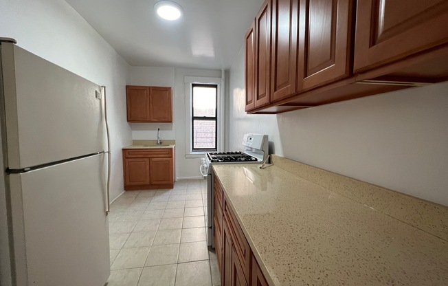 28 23 42 ST