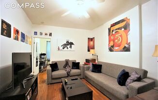 349 W 45th St 2A