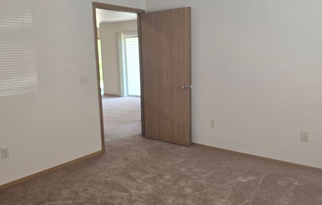 2 beds, 1 bath, 1,050 sqft, $1,259, Unit PL 7312