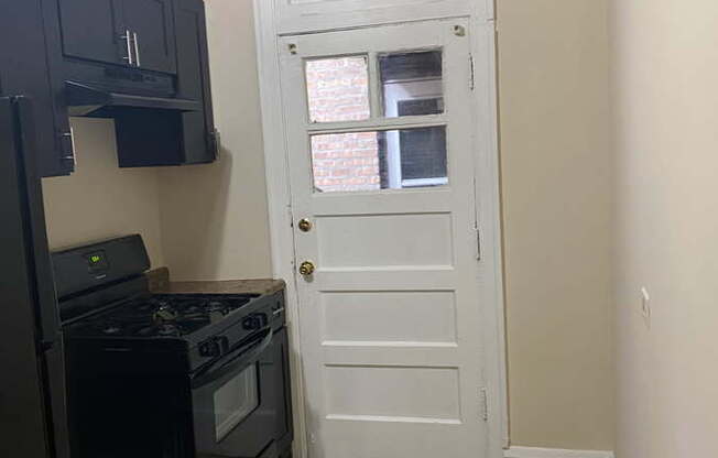 1729 W 91 ST