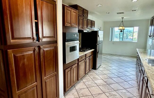 4 Bedroom 3 bath Home In Rolando Village