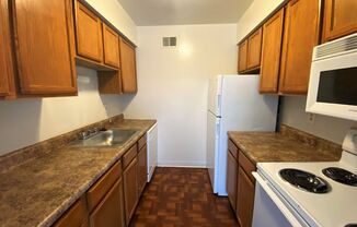 1 bed, 1 bath, $875, Unit 3