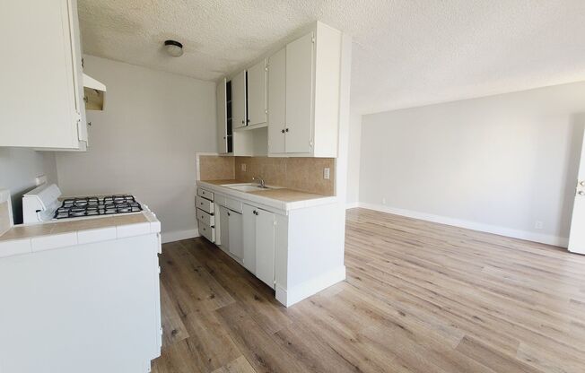 DNA Apartments 13425 Vanowen LLC