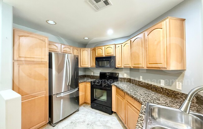 5450 E Deer Valley Dr