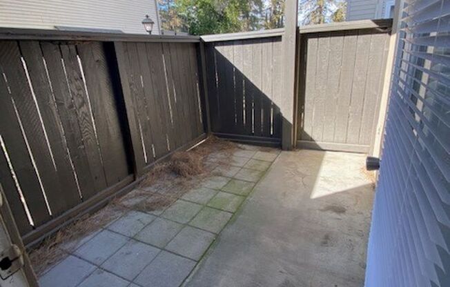 2 beds, 2 baths, 900 sqft, $1,995, Unit 106