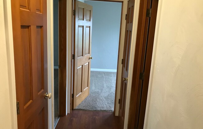 2 beds, 1 bath, $875