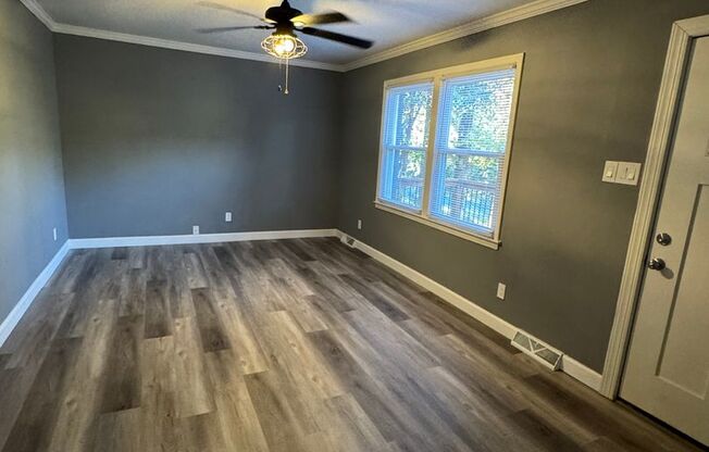 Beautiful 3 Bedroom in Windsor Park Neighborhood ( East Charlotte)