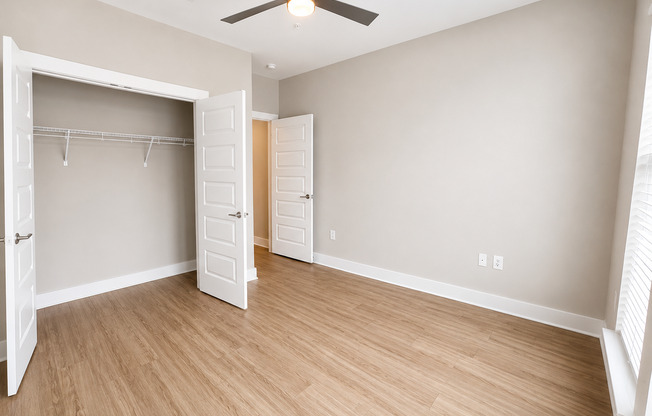 2 beds, 2 baths, 1,081 sqft, $1,653, Unit 1-117