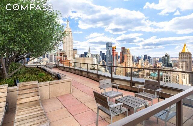 2 beds, 2 baths, 1,286 sqft, $9,750, Unit 26D