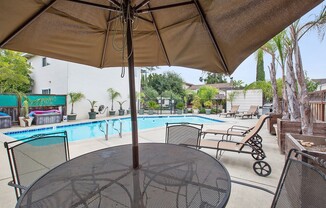 Laguna Pines Apartments