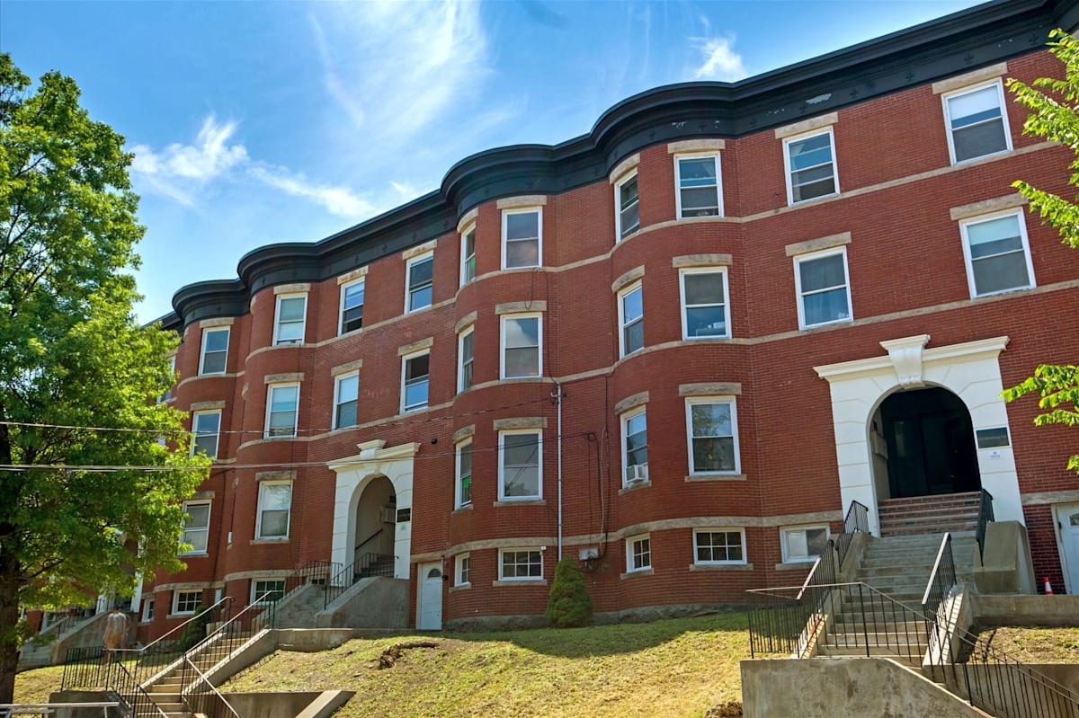 Winthrop Road Apartment Homes