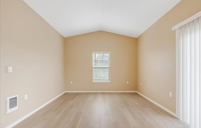 2 beds, 2 baths, 1,005 sqft, $1,400, Unit 5945-201