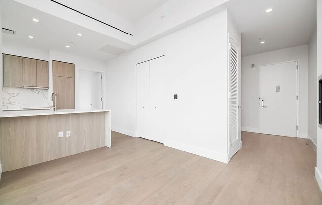 1 bed, 1 bath, $7,339, Unit PH1D